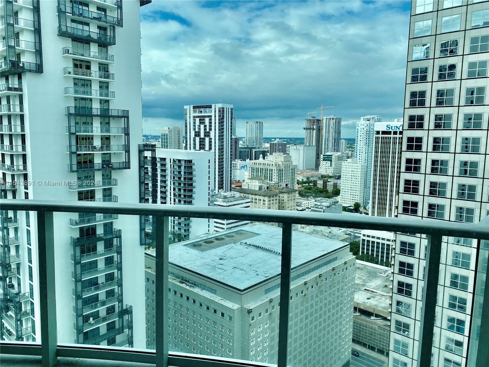300 S Biscayne Blvd 3107, Miami, Florida 33131, 1 Bedroom Bedrooms, ,1 BathroomBathrooms,Residential,For Sale,300 S Biscayne Blvd 3107,A11543891