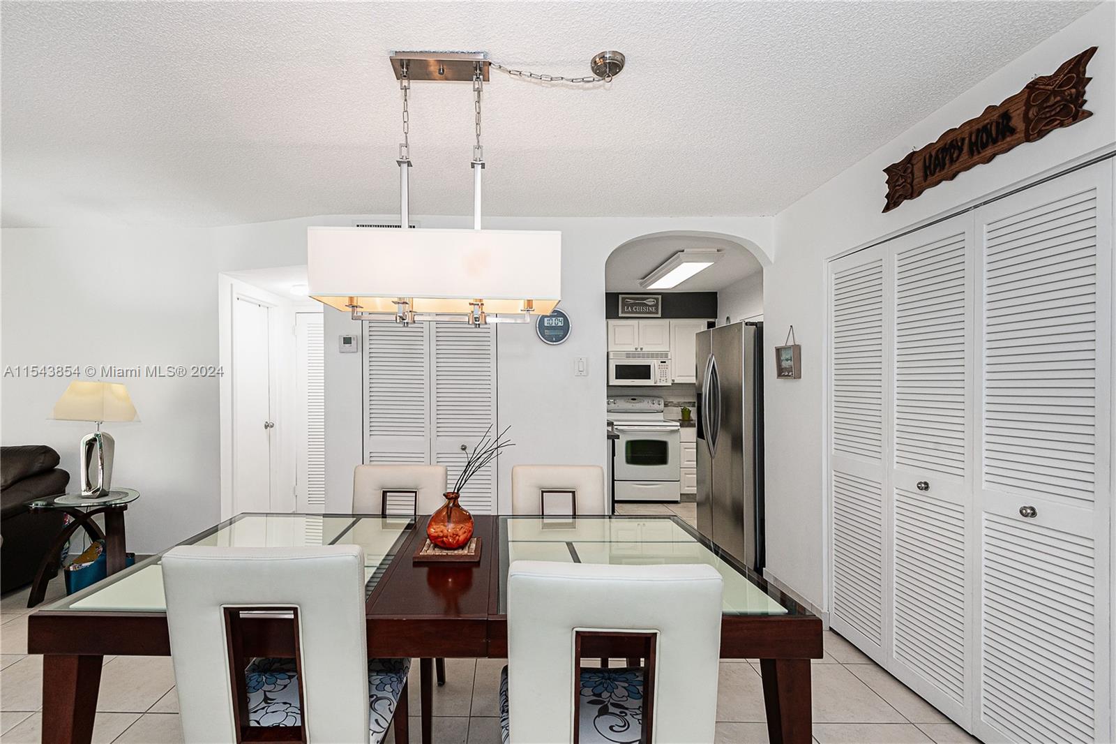 17800 Atlantic Blvd, Sunny Isles Beach, FL, 33160 United States, 1 Bedroom Bedrooms, ,1 BathroomBathrooms,Residential,For Sale,Atlantic Blvd,A11543854