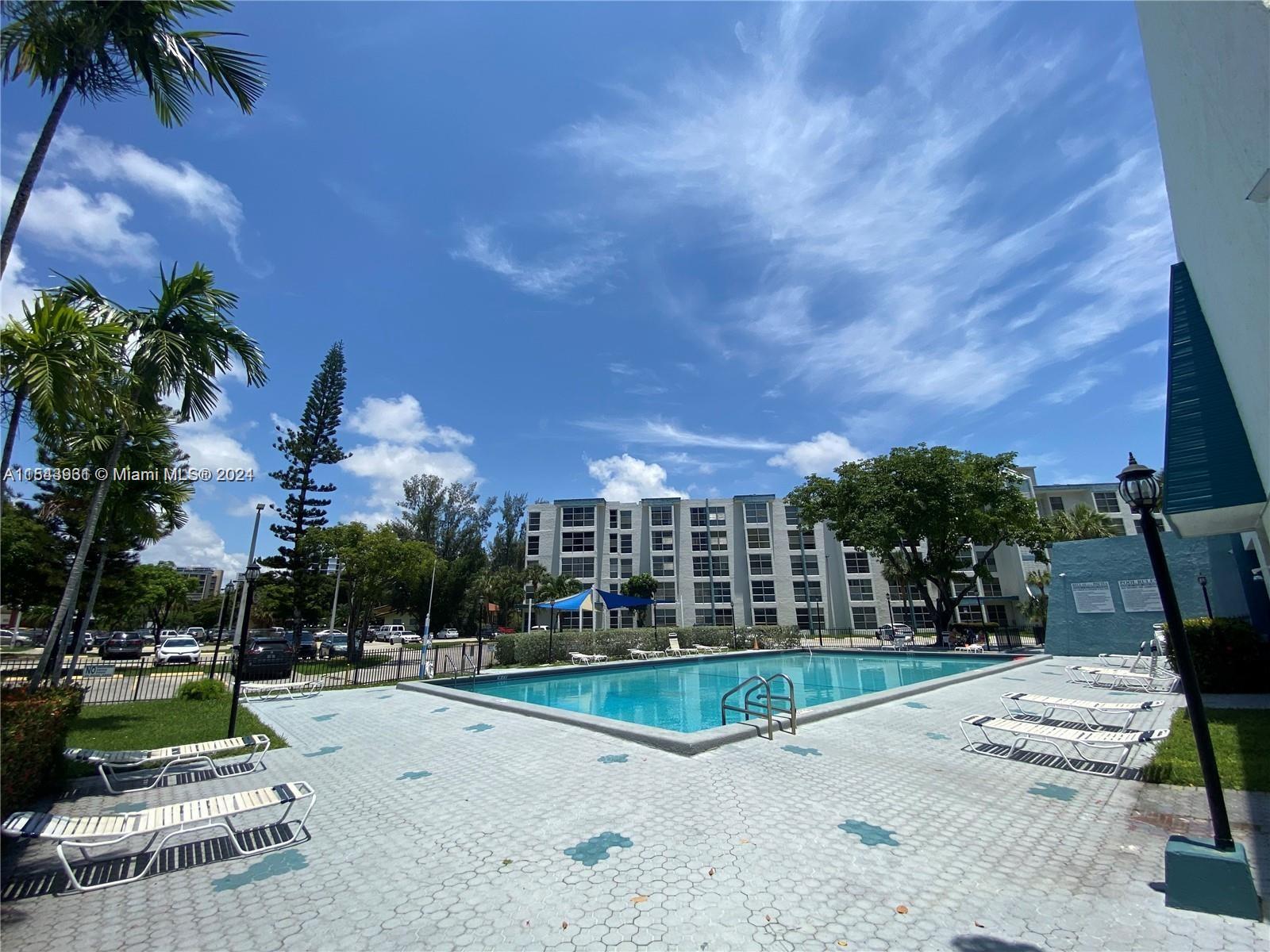 17620 Atlantic Blvd, Sunny Isles Beach, FL, 33160 United States, 2 Bedrooms Bedrooms, ,1 BathroomBathrooms,Residential,For Sale,Atlantic Blvd,A11543931