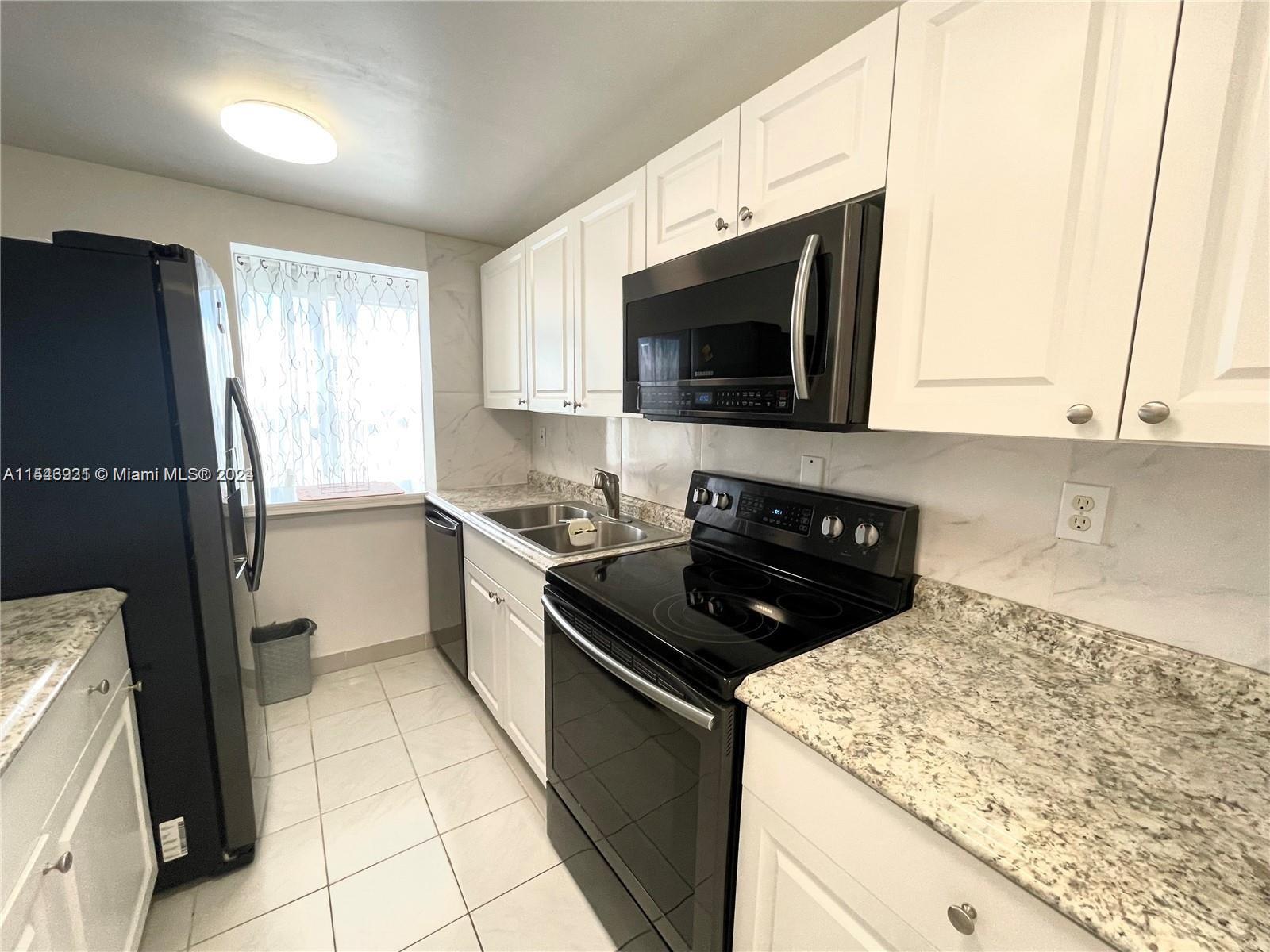 17620 Atlantic Blvd, Sunny Isles Beach, FL, 33160 United States, 2 Bedrooms Bedrooms, ,1 BathroomBathrooms,Residential,For Sale,Atlantic Blvd,A11543931