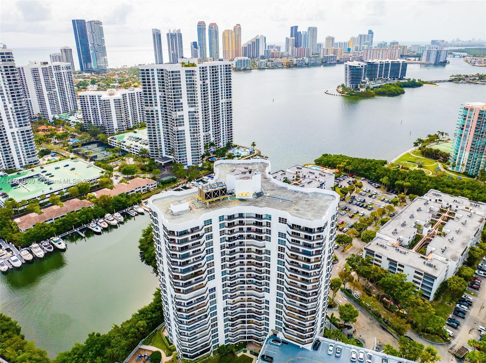 3400 NE 192 ST 1905, Aventura, Florida 33180, 2 Bedrooms Bedrooms, ,2 BathroomsBathrooms,Residential,For Sale,3400 NE 192 ST 1905,A11543809