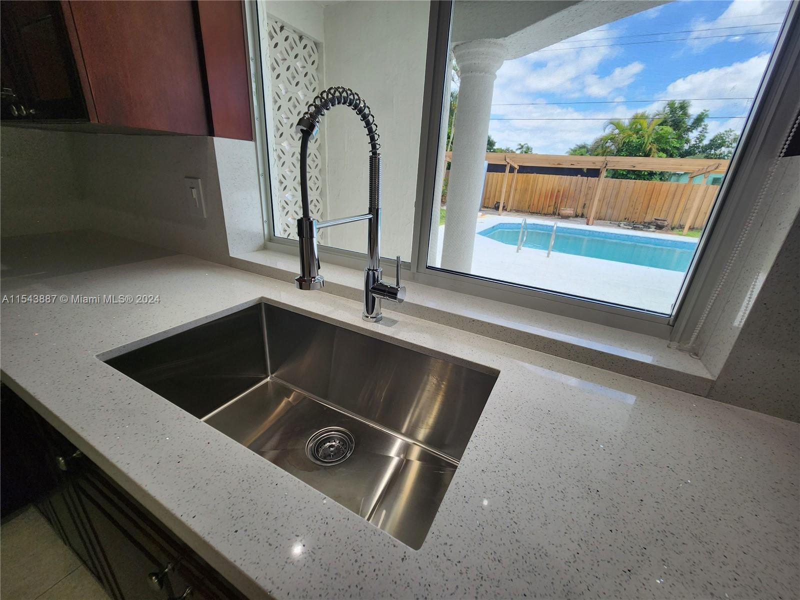 4233 Jackson St, Hollywood, Florida 33021, 3 Bedrooms Bedrooms, ,2 BathroomsBathrooms,Residentiallease,For Rent,4233 Jackson St,A11543887