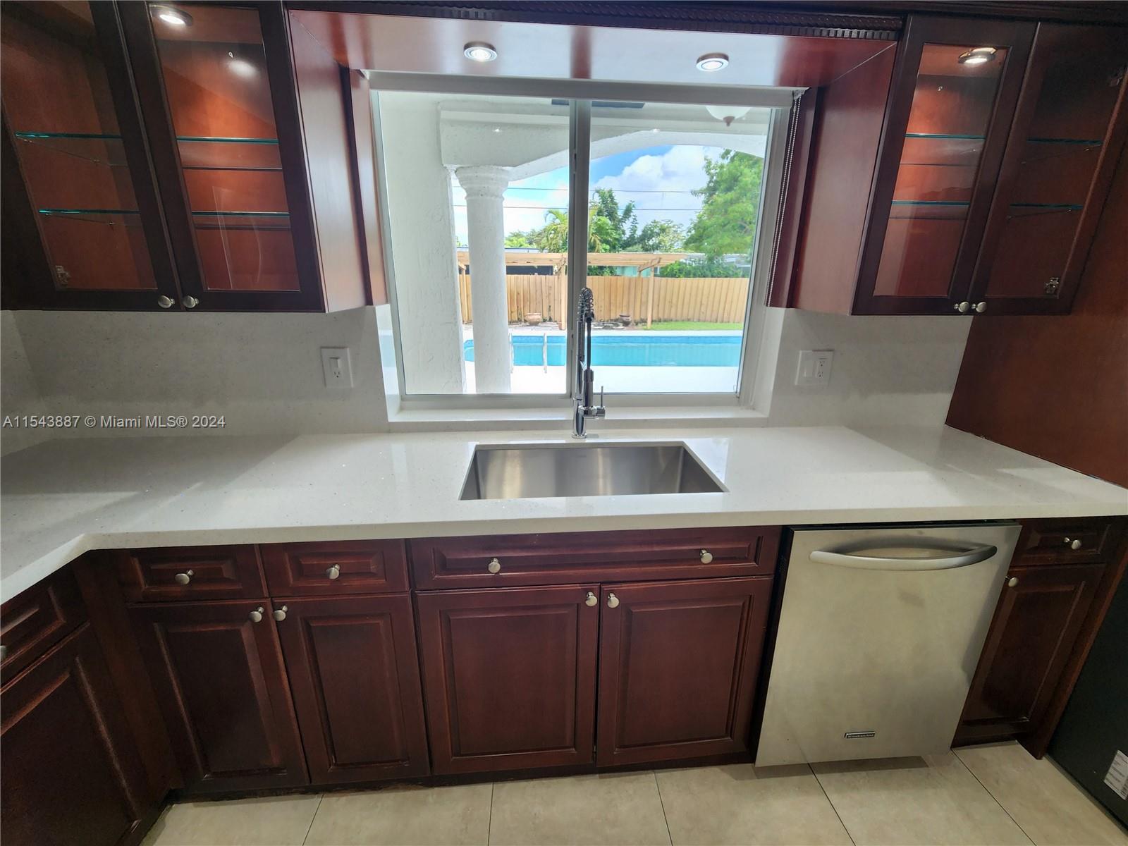 4233 Jackson St, Hollywood, Florida 33021, 3 Bedrooms Bedrooms, ,2 BathroomsBathrooms,Residentiallease,For Rent,4233 Jackson St,A11543887