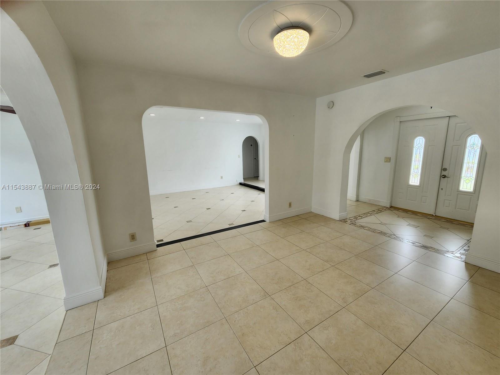 4233 Jackson St, Hollywood, Florida 33021, 3 Bedrooms Bedrooms, ,2 BathroomsBathrooms,Residentiallease,For Rent,4233 Jackson St,A11543887