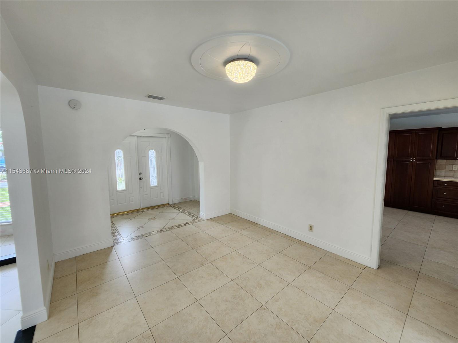 4233 Jackson St, Hollywood, Florida 33021, 3 Bedrooms Bedrooms, ,2 BathroomsBathrooms,Residentiallease,For Rent,4233 Jackson St,A11543887