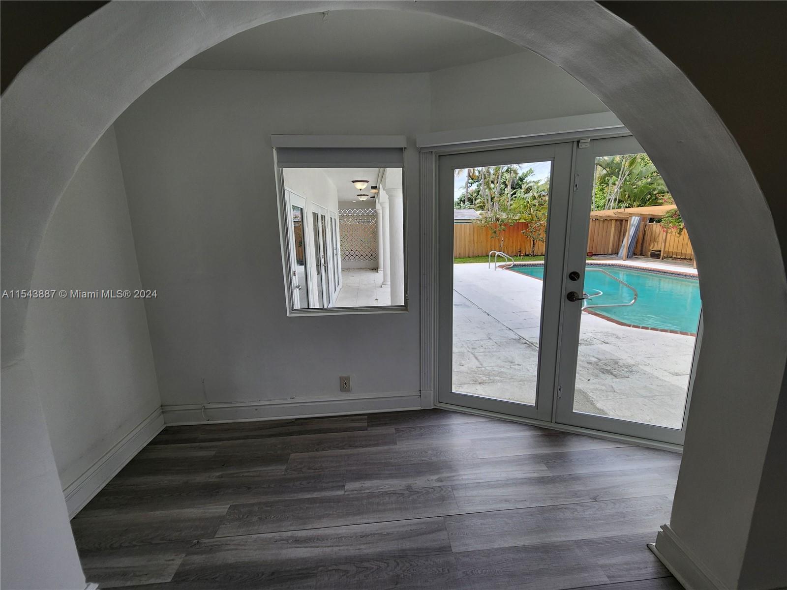 4233 Jackson St, Hollywood, Florida 33021, 3 Bedrooms Bedrooms, ,2 BathroomsBathrooms,Residentiallease,For Rent,4233 Jackson St,A11543887