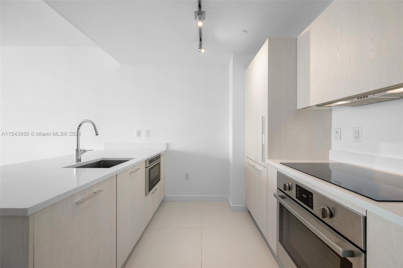 501 NE 31st St 3305, Miami, Florida 33137, 1 Bedroom Bedrooms, ,1 BathroomBathrooms,Residential,For Sale,501 NE 31st St 3305,A11543950