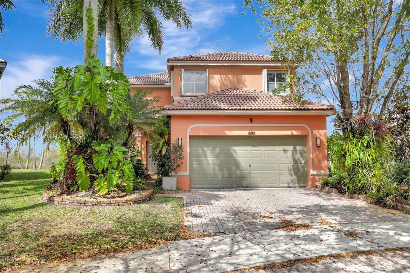 1653 Winterberry Ln 1653, Weston, FL 33327