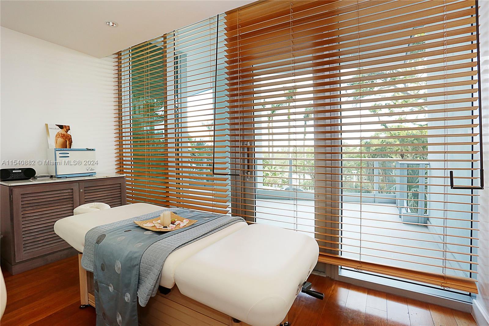 2627 Bayshore Dr, Miami, FL, 33133 United States, 3 Bedrooms Bedrooms, ,3 BathroomsBathrooms,Residential,For Sale,Bayshore Dr,A11540882