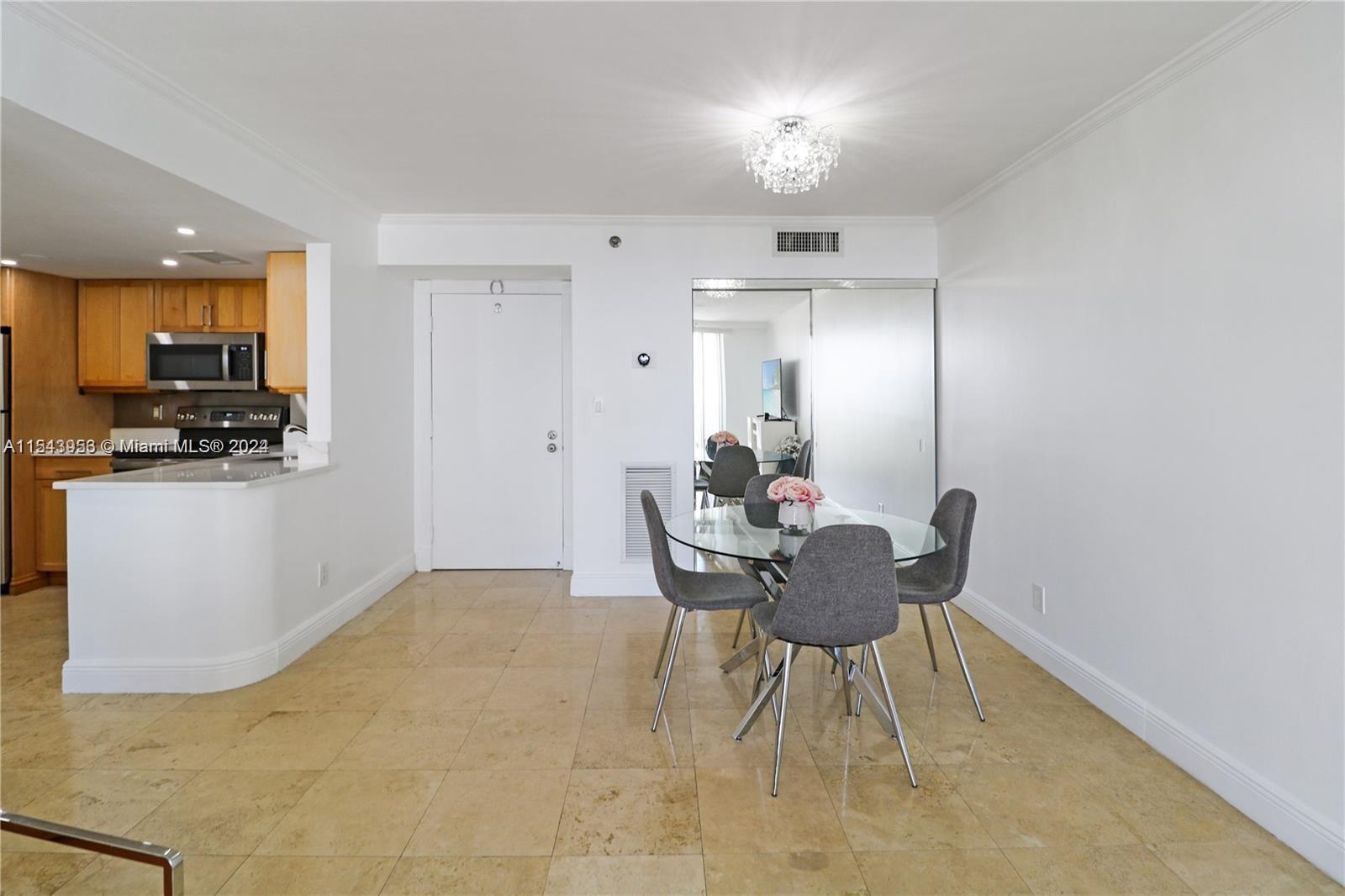 770 Claughton Island Dr 1012, Miami, Florida 33131, 1 Bedroom Bedrooms, ,1 BathroomBathrooms,Residentiallease,For Rent,770 Claughton Island Dr 1012,A11543953