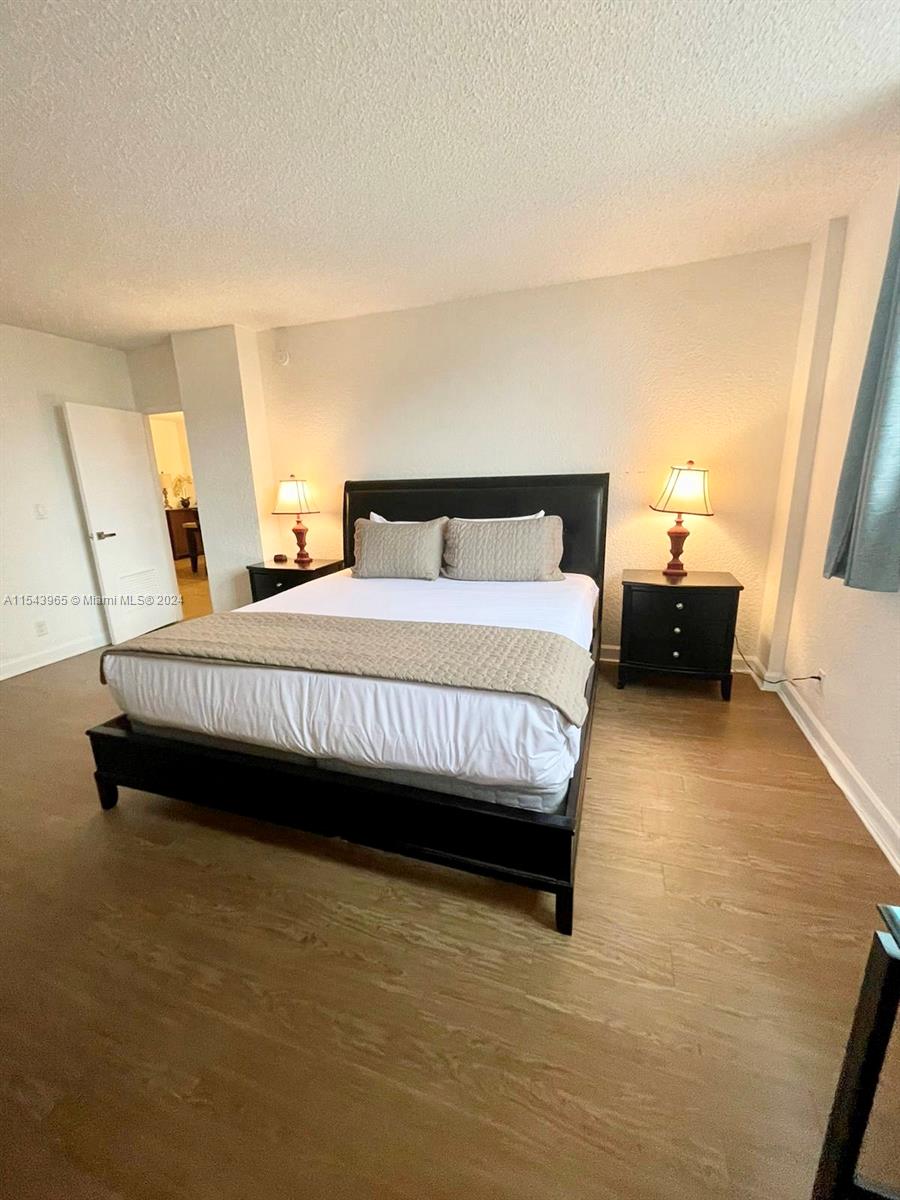 4001 S Ocean Dr 3B, Hollywood, Florida 33019, 2 Bedrooms Bedrooms, ,2 BathroomsBathrooms,Residentiallease,For Rent,4001 S Ocean Dr 3B,A11543965