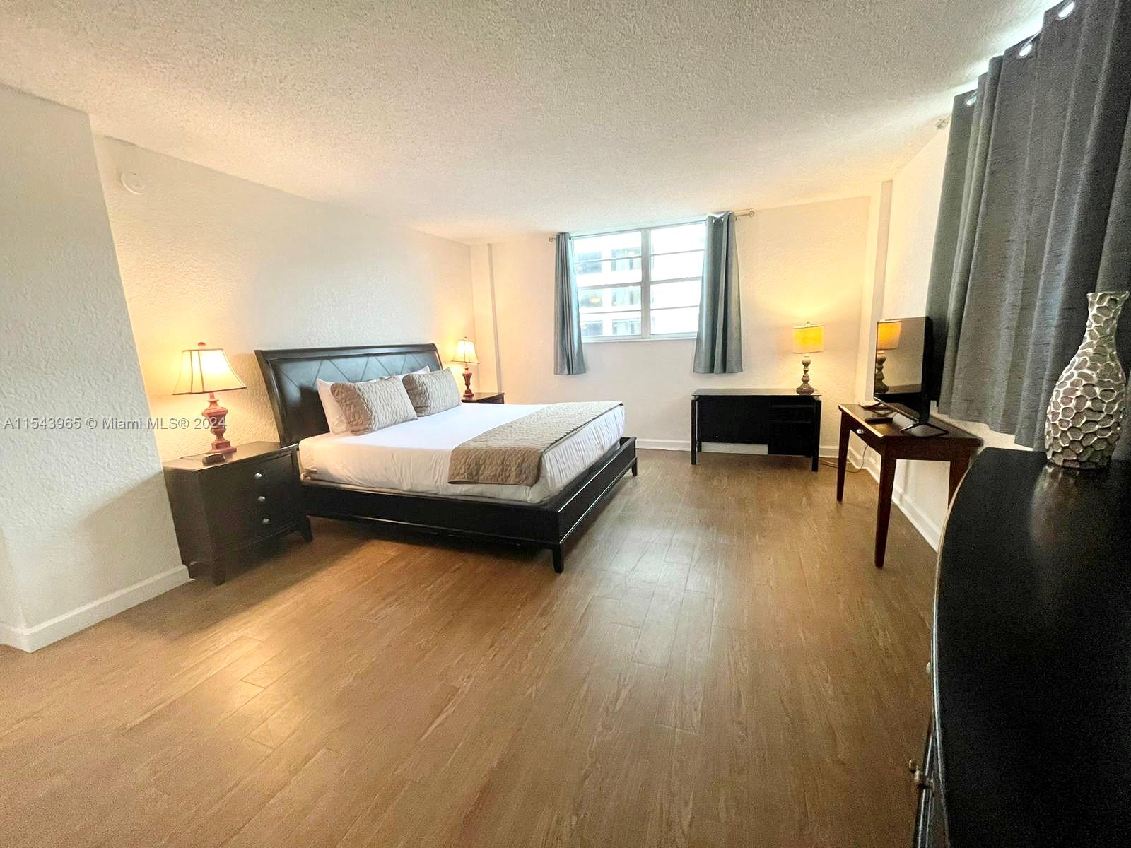 4001 S Ocean Dr 3B, Hollywood, Florida 33019, 2 Bedrooms Bedrooms, ,2 BathroomsBathrooms,Residentiallease,For Rent,4001 S Ocean Dr 3B,A11543965