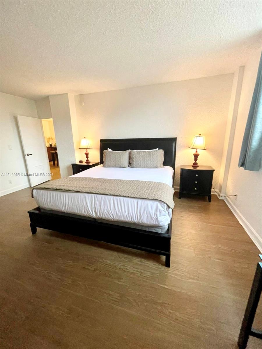 4001 S Ocean Dr 3B, Hollywood, Florida 33019, 2 Bedrooms Bedrooms, ,2 BathroomsBathrooms,Residentiallease,For Rent,4001 S Ocean Dr 3B,A11543965