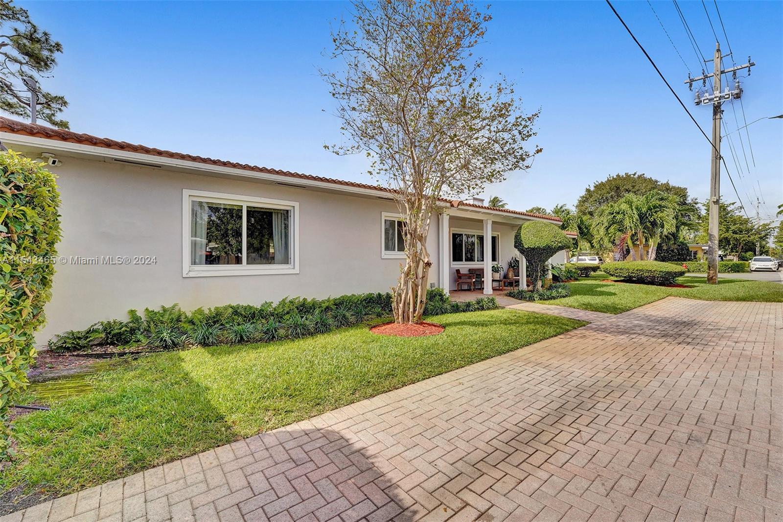 1146 NE 17th Ter, Fort Lauderdale, Florida 33304, 4 Bedrooms Bedrooms, ,3 BathroomsBathrooms,Residentiallease,For Rent,1146 NE 17th Ter,A11543465