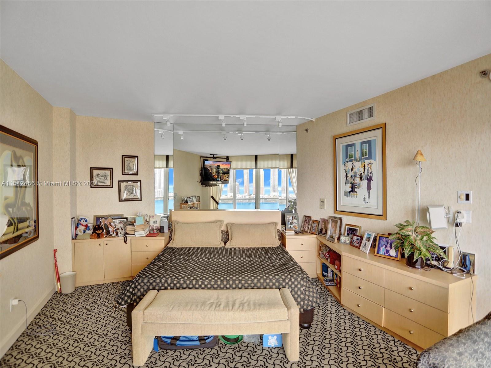 7000 Island Blvd, Aventura, FL, 33160 United States, 4 Bedrooms Bedrooms, ,4 BathroomsBathrooms,Residential,For Sale,Island Blvd,A11542456