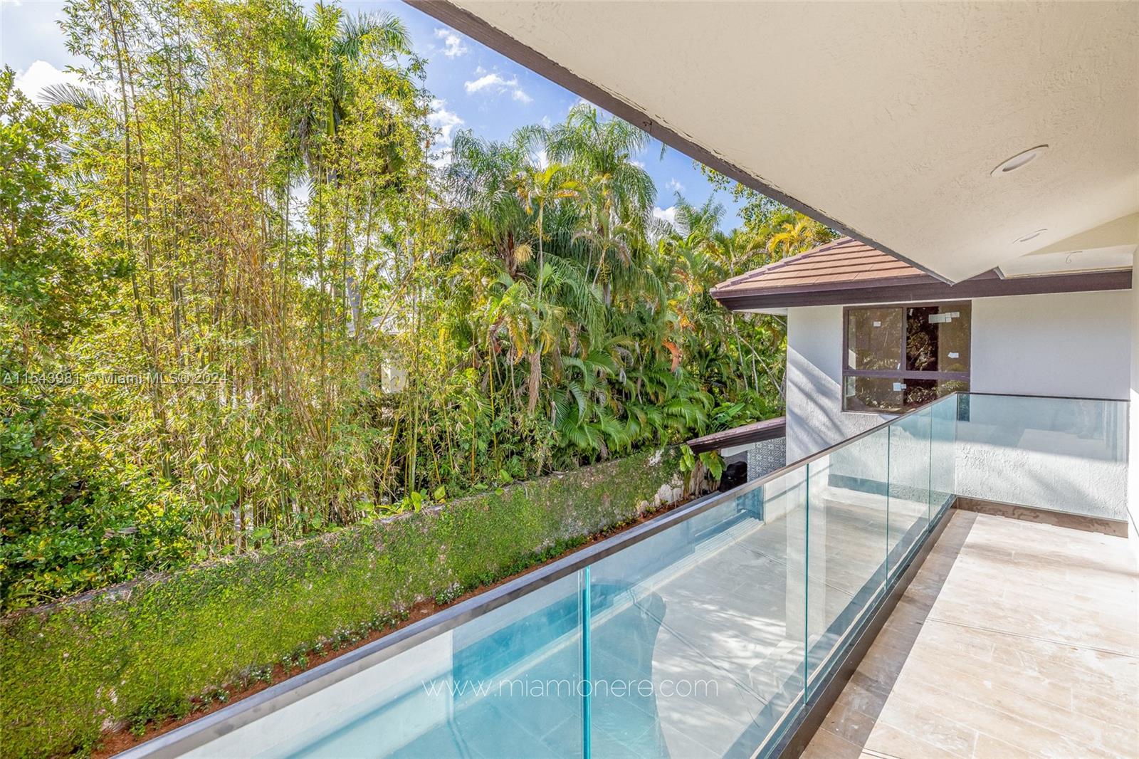 3900 Douglas Rd, Miami, FL, 33133 United States, 6 Bedrooms Bedrooms, ,4 BathroomsBathrooms,Residential,For Sale,Douglas Rd,A11543981