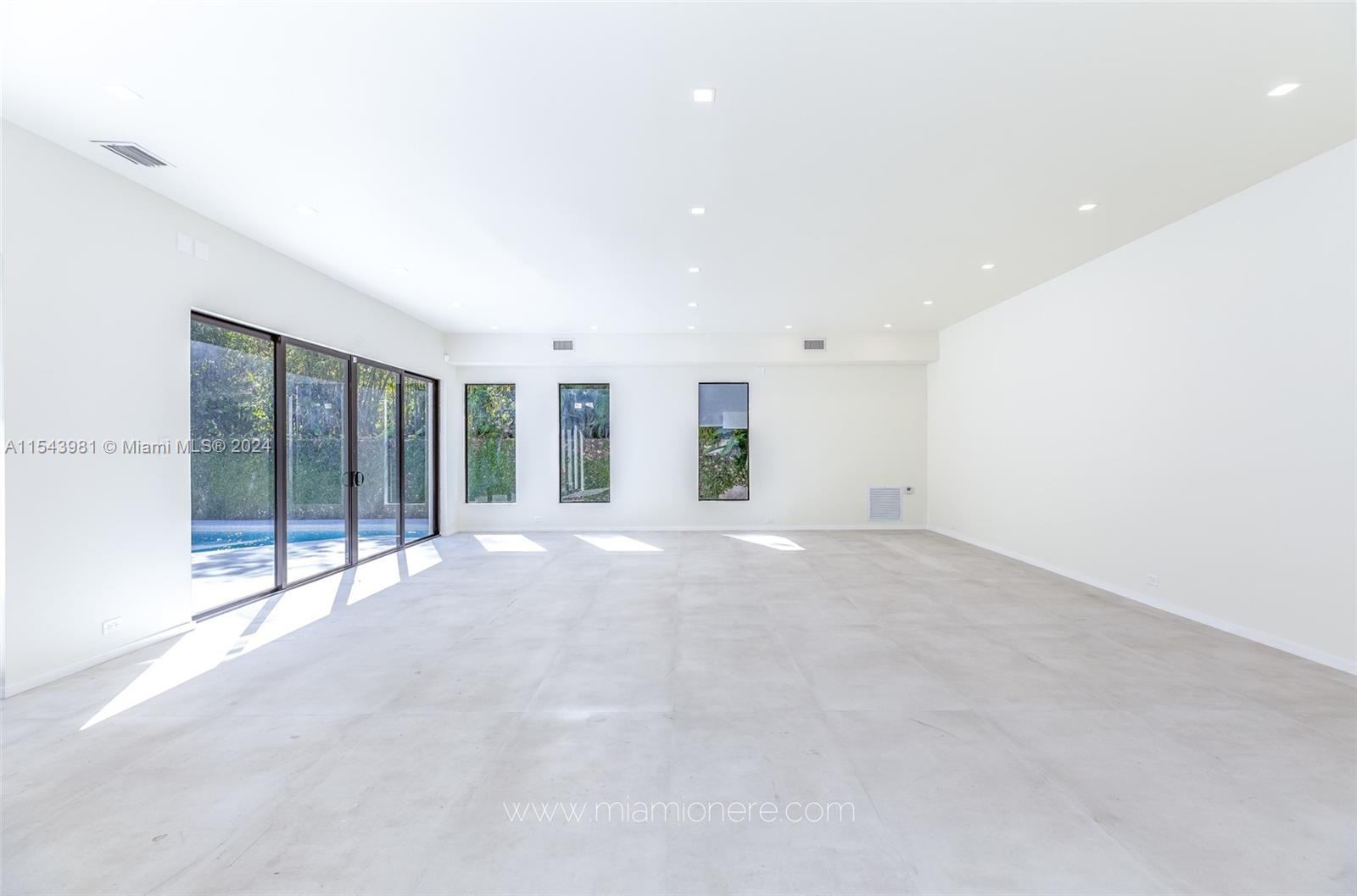 3900 Douglas Rd, Miami, FL, 33133 United States, 6 Bedrooms Bedrooms, ,4 BathroomsBathrooms,Residential,For Sale,Douglas Rd,A11543981