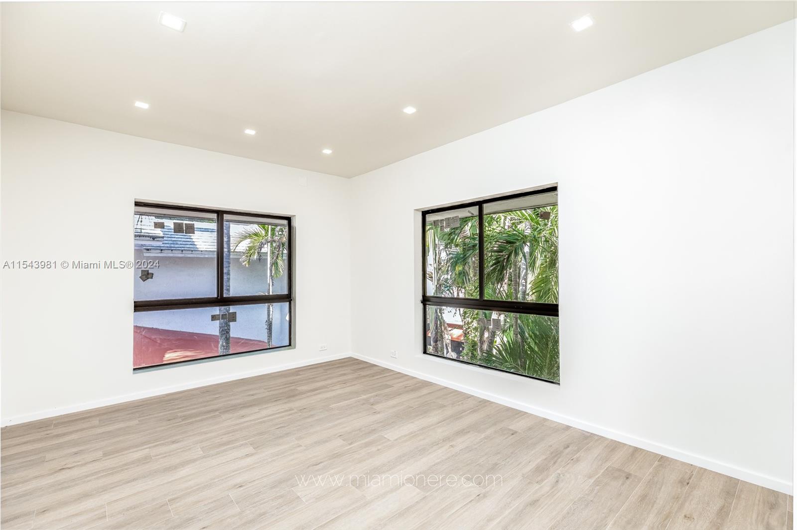 3900 Douglas Rd, Miami, FL, 33133 United States, 6 Bedrooms Bedrooms, ,4 BathroomsBathrooms,Residential,For Sale,Douglas Rd,A11543981