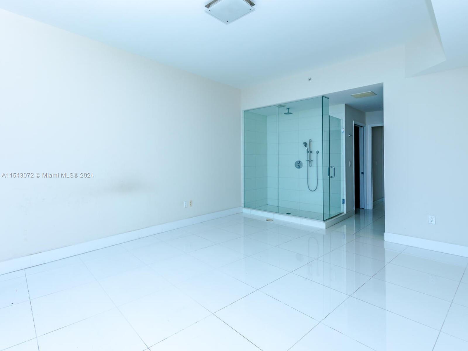 2020 N Bayshore Dr 3006, Miami, Florida 33137, 2 Bedrooms Bedrooms, ,2 BathroomsBathrooms,Residential,For Sale,2020 N Bayshore Dr 3006,A11543072