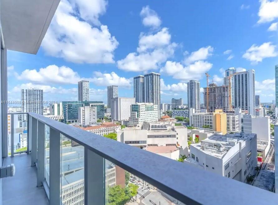 227 NE 2nd St 2006, Miami, Florida 33132, 2 Bedrooms Bedrooms, ,1 BathroomBathrooms,Residential,For Sale,227 NE 2nd St 2006,A11544008