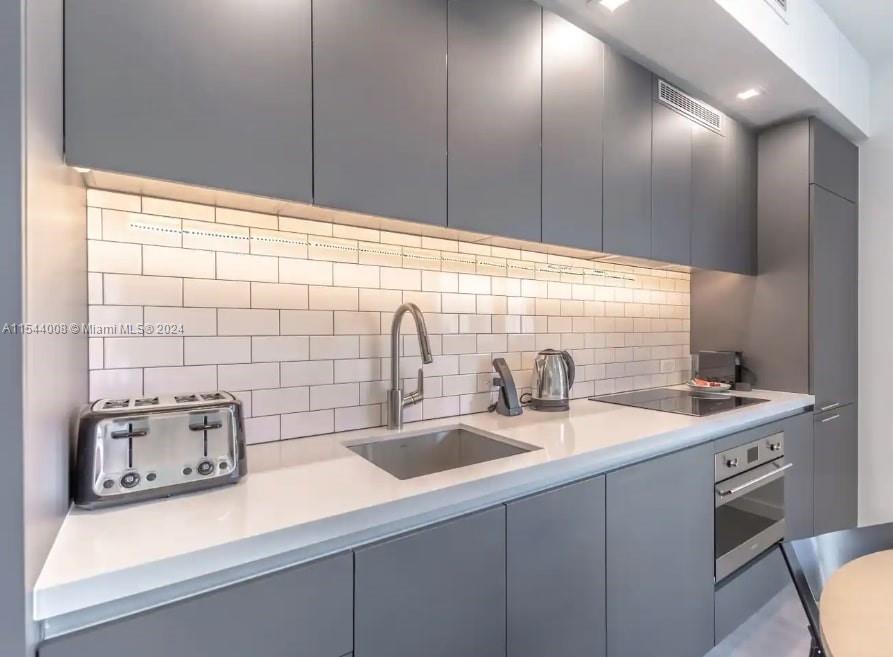 227 NE 2nd St 2006, Miami, Florida 33132, 2 Bedrooms Bedrooms, ,1 BathroomBathrooms,Residential,For Sale,227 NE 2nd St 2006,A11544008