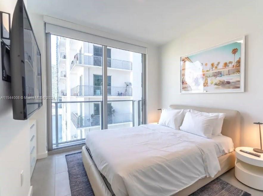 227 NE 2nd St 2006, Miami, Florida 33132, 2 Bedrooms Bedrooms, ,1 BathroomBathrooms,Residential,For Sale,227 NE 2nd St 2006,A11544008