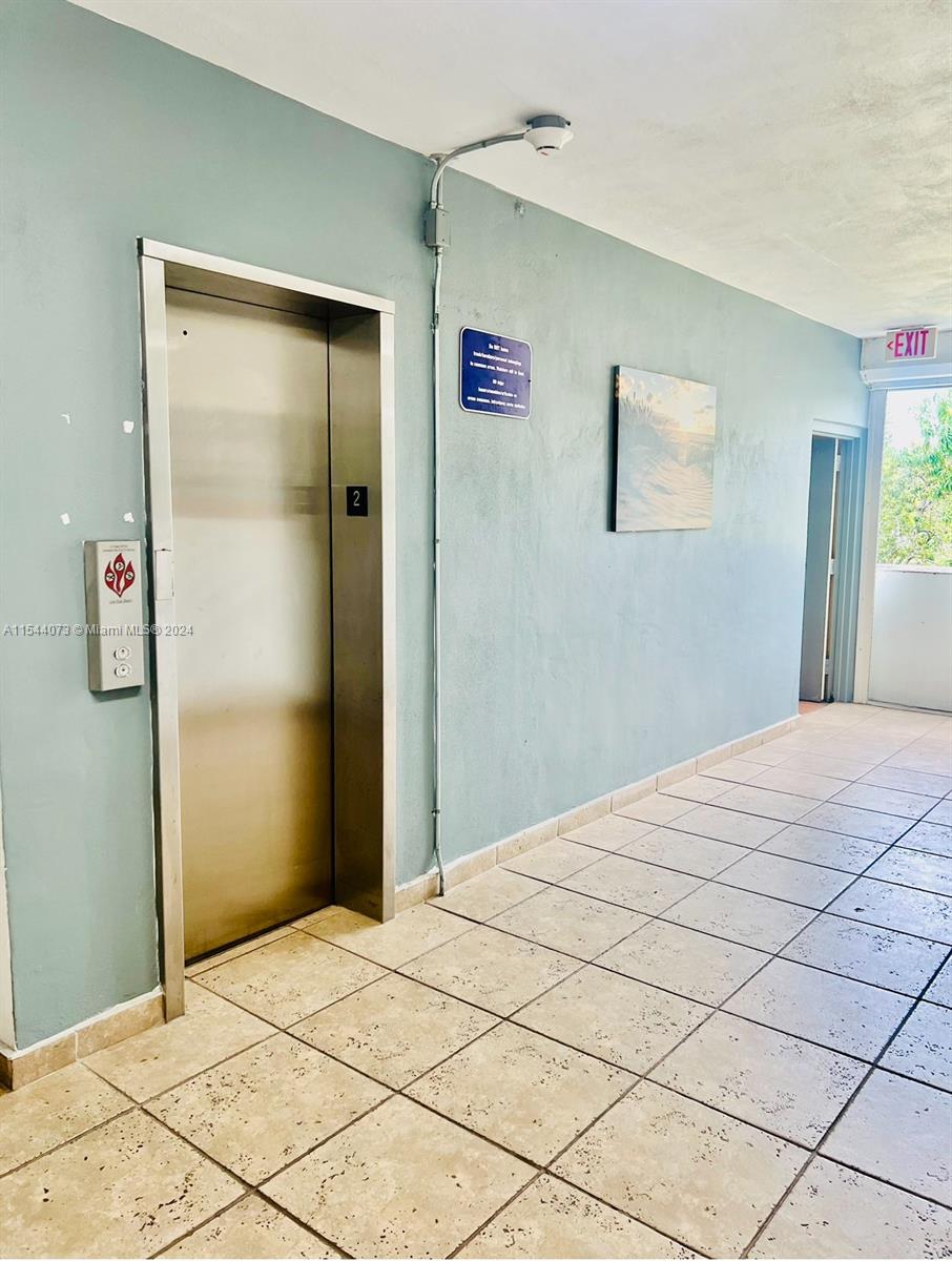 1939 Jefferson St 203, Hollywood, Florida 33020, 1 Bedroom Bedrooms, ,1 BathroomBathrooms,Residential,For Sale,1939 Jefferson St 203,A11544073