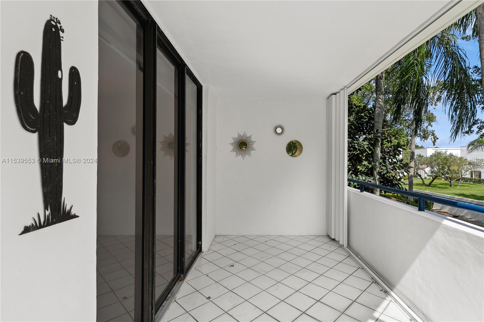 21085 NE 34th Ave 203-1, Aventura, Florida 33180, 2 Bedrooms Bedrooms, ,2 BathroomsBathrooms,Residential,For Sale,21085 NE 34th Ave 203-1,A11539553