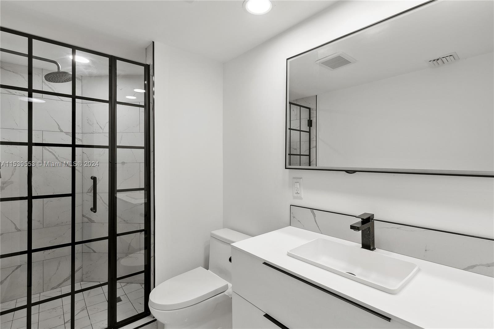 21085 NE 34th Ave 203-1, Aventura, Florida 33180, 2 Bedrooms Bedrooms, ,2 BathroomsBathrooms,Residential,For Sale,21085 NE 34th Ave 203-1,A11539553