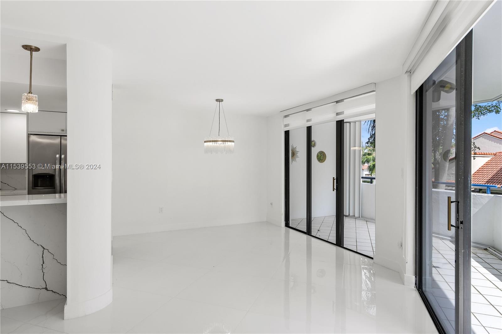 21085 NE 34th Ave 203-1, Aventura, Florida 33180, 2 Bedrooms Bedrooms, ,2 BathroomsBathrooms,Residential,For Sale,21085 NE 34th Ave 203-1,A11539553