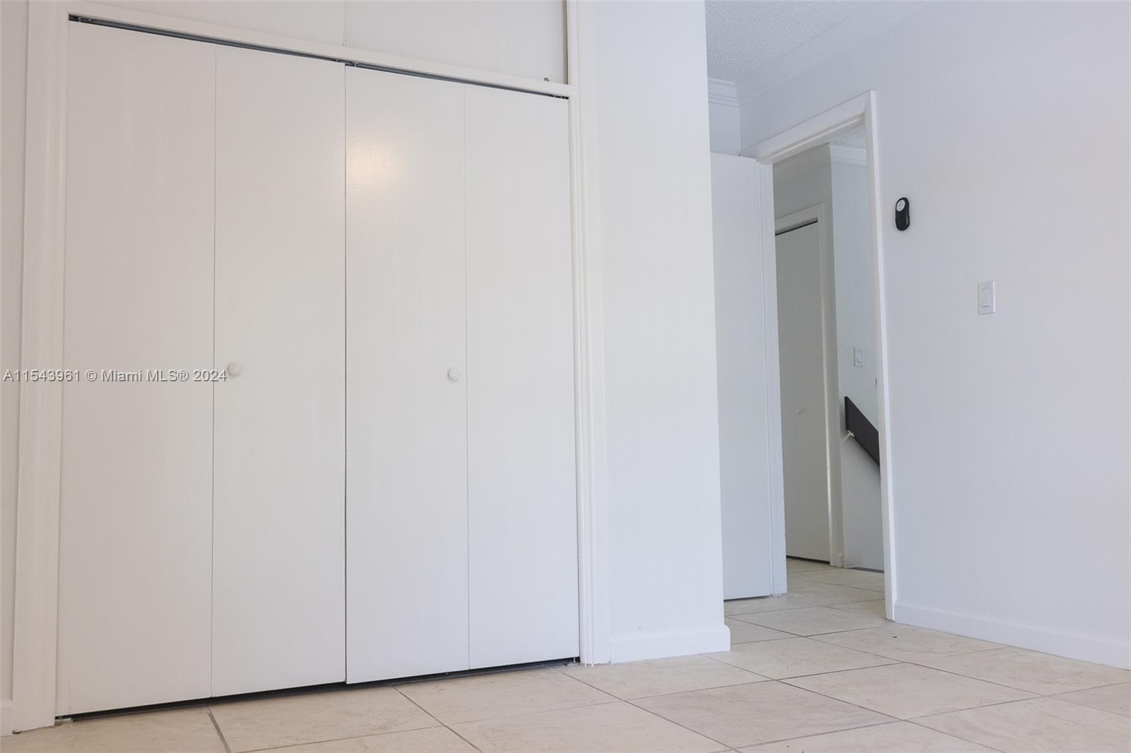 3326 Farragut St 6F, Hollywood, Florida 33021, 4 Bedrooms Bedrooms, ,2 BathroomsBathrooms,Residentiallease,For Rent,3326 Farragut St 6F,A11543961