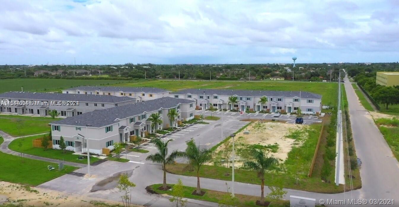 388 NW 12th Pl 388, Florida City, Florida 33034, 3 Bedrooms Bedrooms, ,2 BathroomsBathrooms,Residentiallease,For Rent,388 NW 12th Pl 388,A11544094