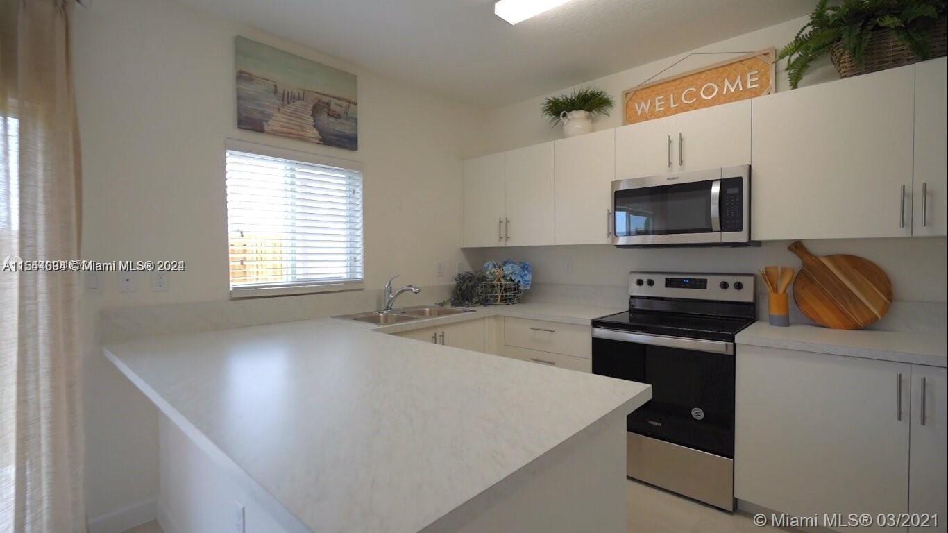 388 NW 12th Pl 388, Florida City, Florida 33034, 3 Bedrooms Bedrooms, ,2 BathroomsBathrooms,Residentiallease,For Rent,388 NW 12th Pl 388,A11544094