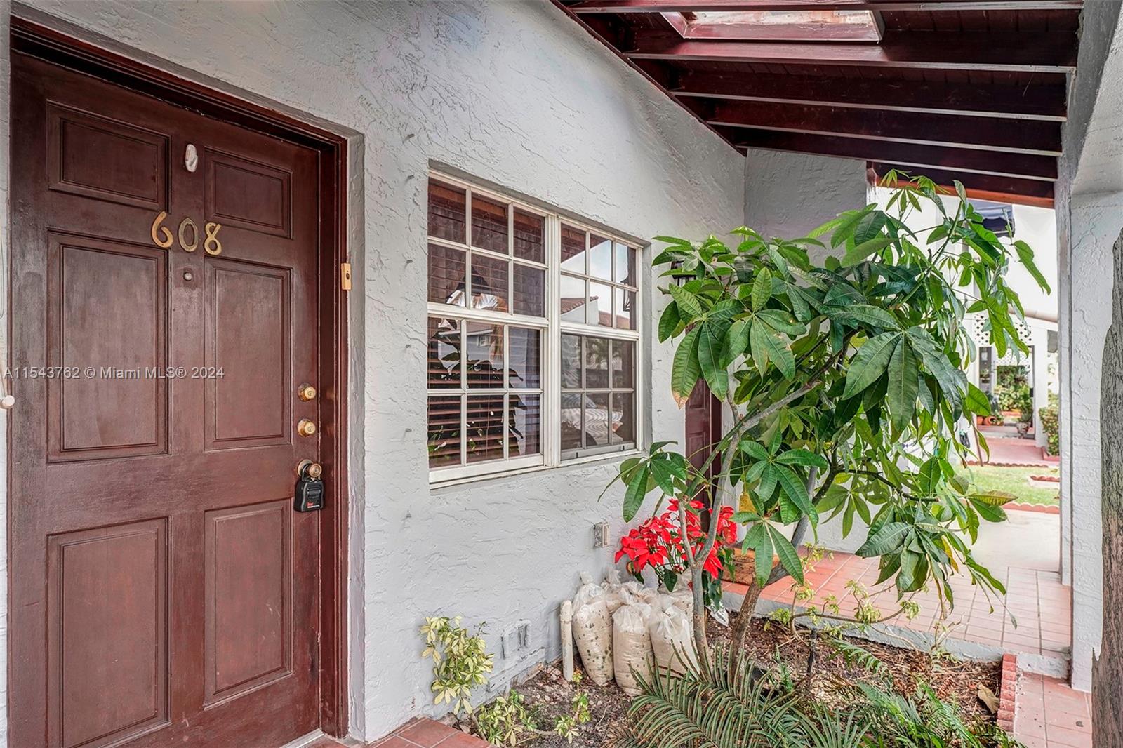 6980 NW 173rd Dr 608, Hialeah, Florida 33015, 2 Bedrooms Bedrooms, ,2 BathroomsBathrooms,Residentiallease,For Rent,6980 NW 173rd Dr 608,A11543762