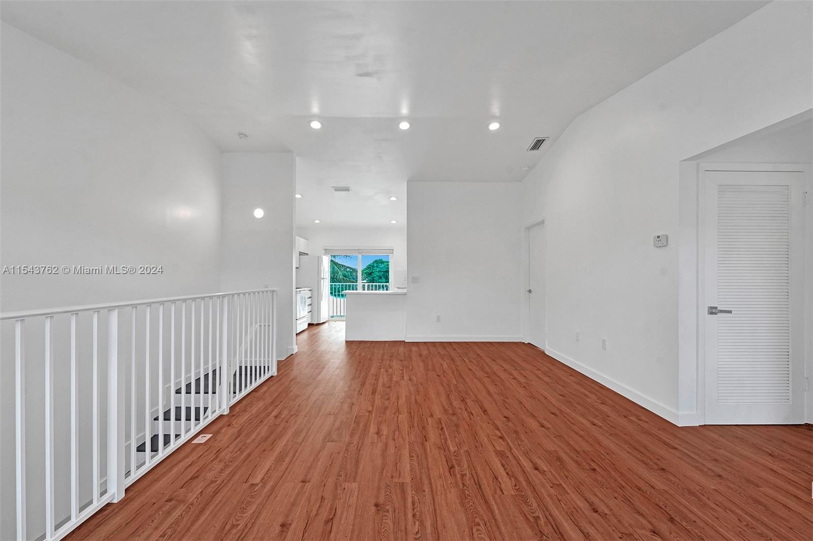 6980 NW 173rd Dr 608, Hialeah, Florida 33015, 2 Bedrooms Bedrooms, ,2 BathroomsBathrooms,Residentiallease,For Rent,6980 NW 173rd Dr 608,A11543762