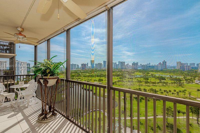 20379 Country Club Dr, Aventura, FL, 33180 United States, 1 Bedroom Bedrooms, ,1 BathroomBathrooms,Residential,For Sale,Country Club Dr,A11544072