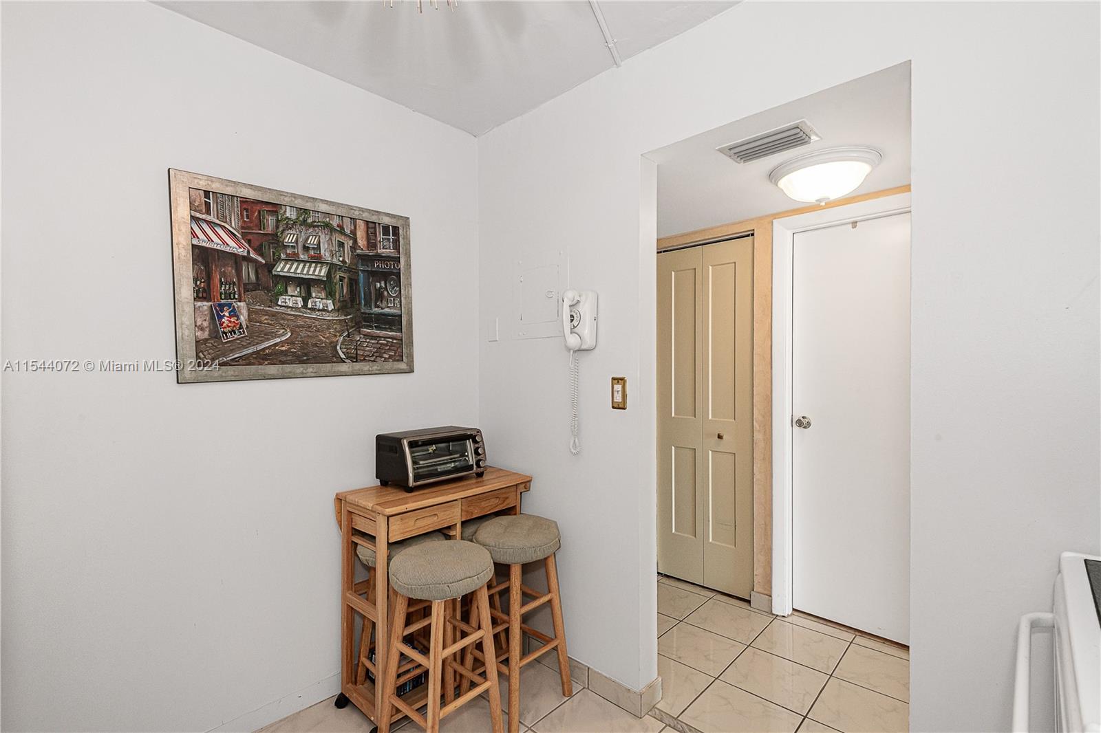 20379 W Country Club Dr 2135, Aventura, Florida 33180, 1 Bedroom Bedrooms, ,1 BathroomBathrooms,Residential,For Sale,20379 W Country Club Dr 2135,A11544072