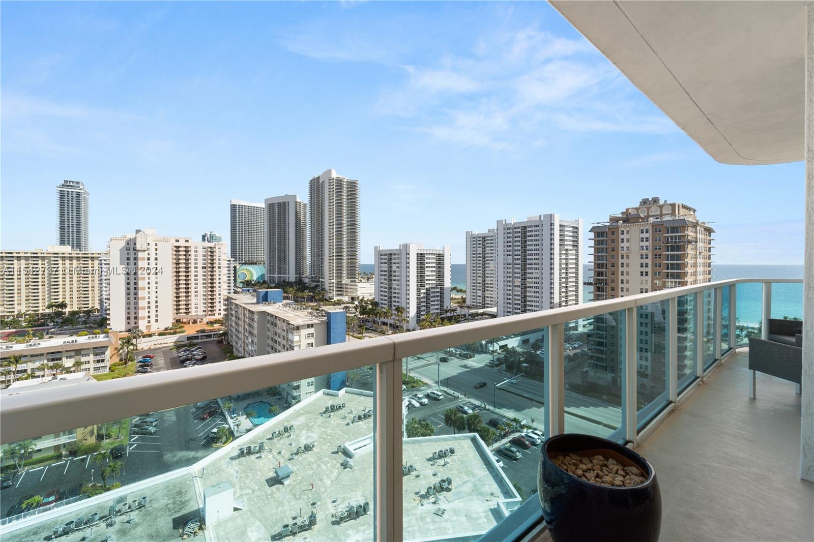 1945 S Ocean Dr 1409, Hallandale Beach, Florida 33009, 2 Bedrooms Bedrooms, ,2 BathroomsBathrooms,Residential,For Sale,1945 S Ocean Dr 1409,A11542737