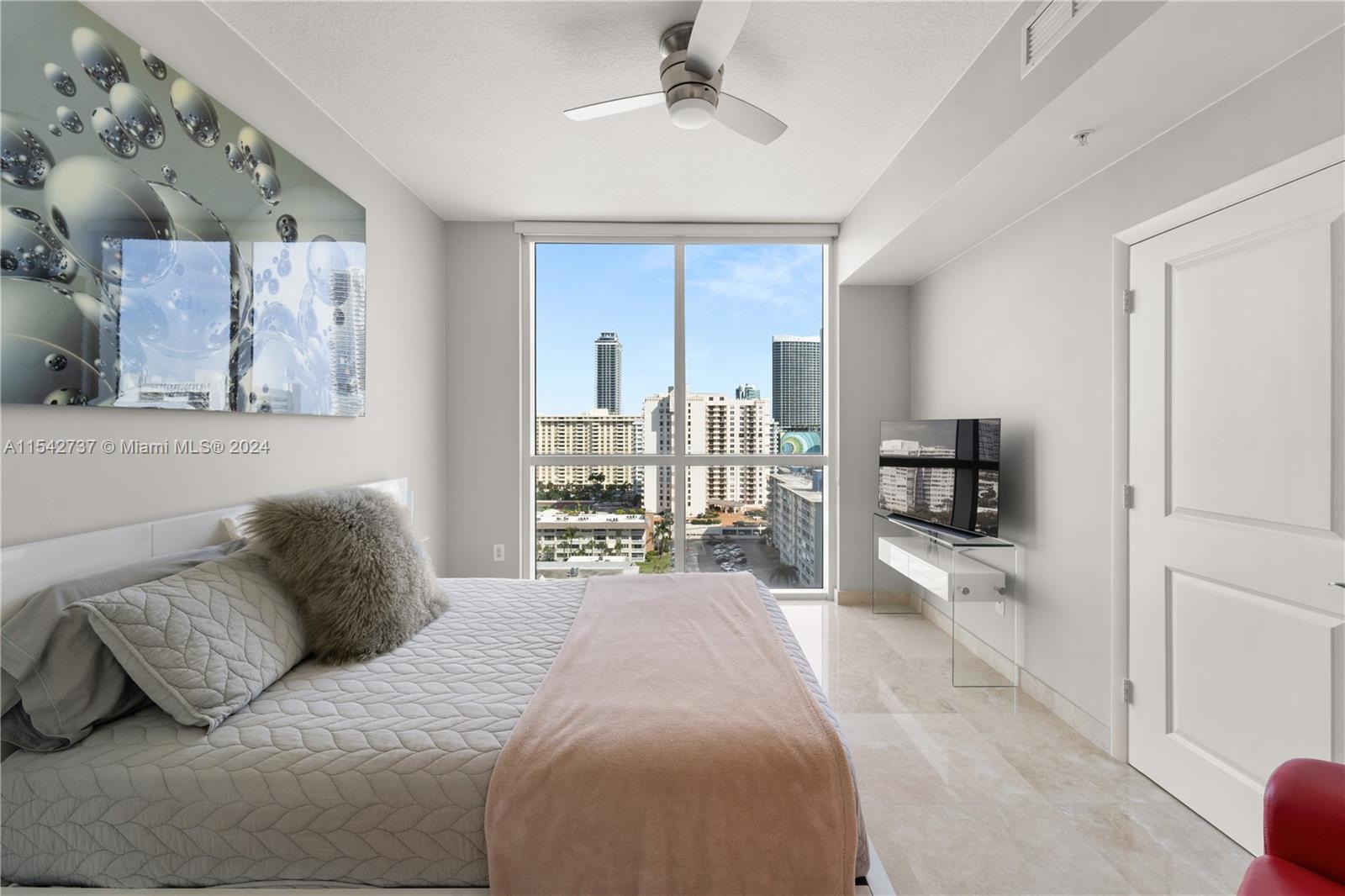 1945 S Ocean Dr 1409, Hallandale Beach, Florida 33009, 2 Bedrooms Bedrooms, ,2 BathroomsBathrooms,Residential,For Sale,1945 S Ocean Dr 1409,A11542737