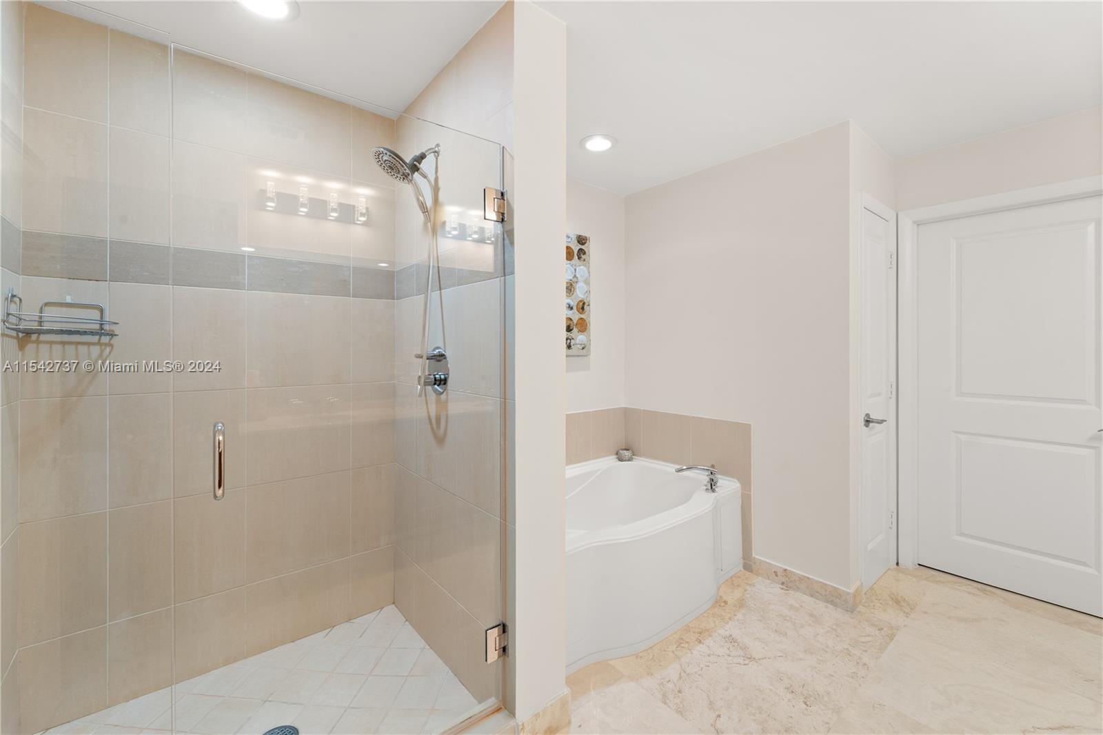 1945 S Ocean Dr 1409, Hallandale Beach, Florida 33009, 2 Bedrooms Bedrooms, ,2 BathroomsBathrooms,Residential,For Sale,1945 S Ocean Dr 1409,A11542737