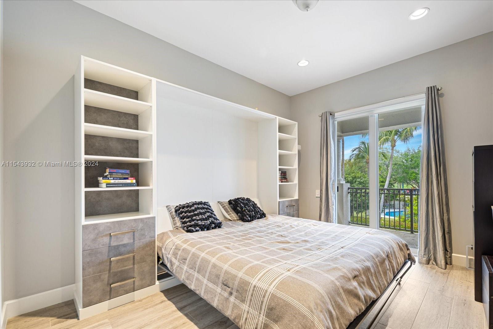 992 Sanibel Dr, Hollywood, FL, 33019 United States, 6 Bedrooms Bedrooms, ,5 BathroomsBathrooms,Residential,For Sale,Sanibel Dr,A11543932