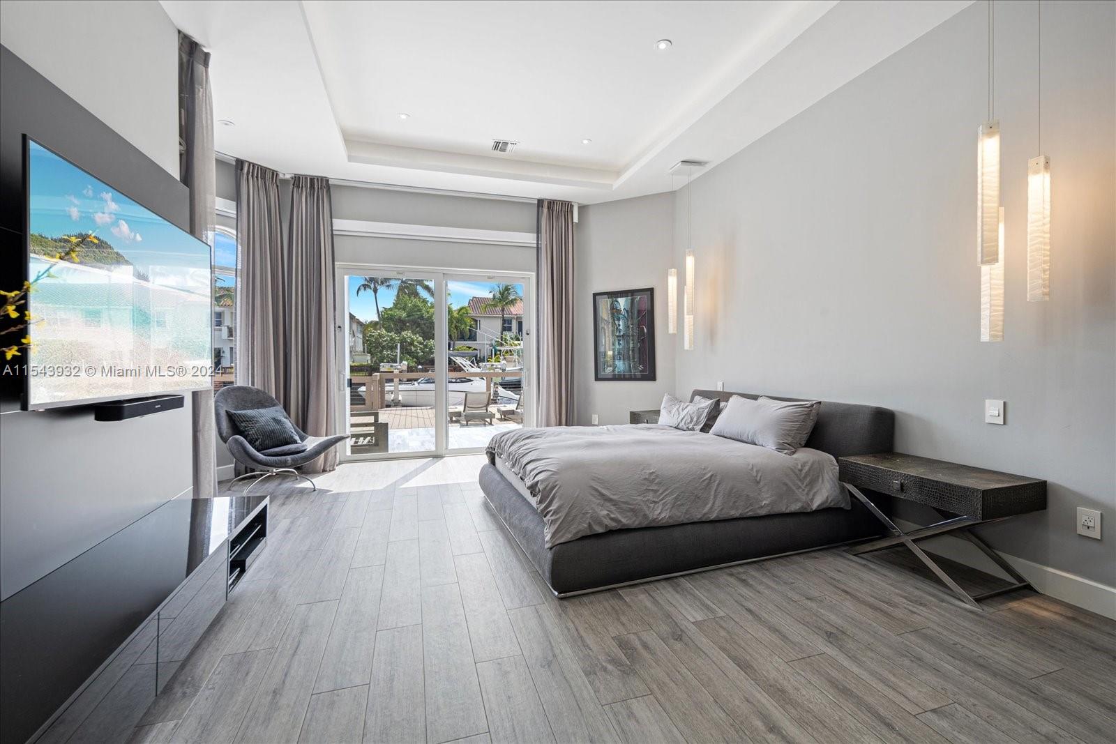 992 Sanibel Dr, Hollywood, Florida 33019, 6 Bedrooms Bedrooms, ,5 BathroomsBathrooms,Residential,For Sale,992 Sanibel Dr,A11543932