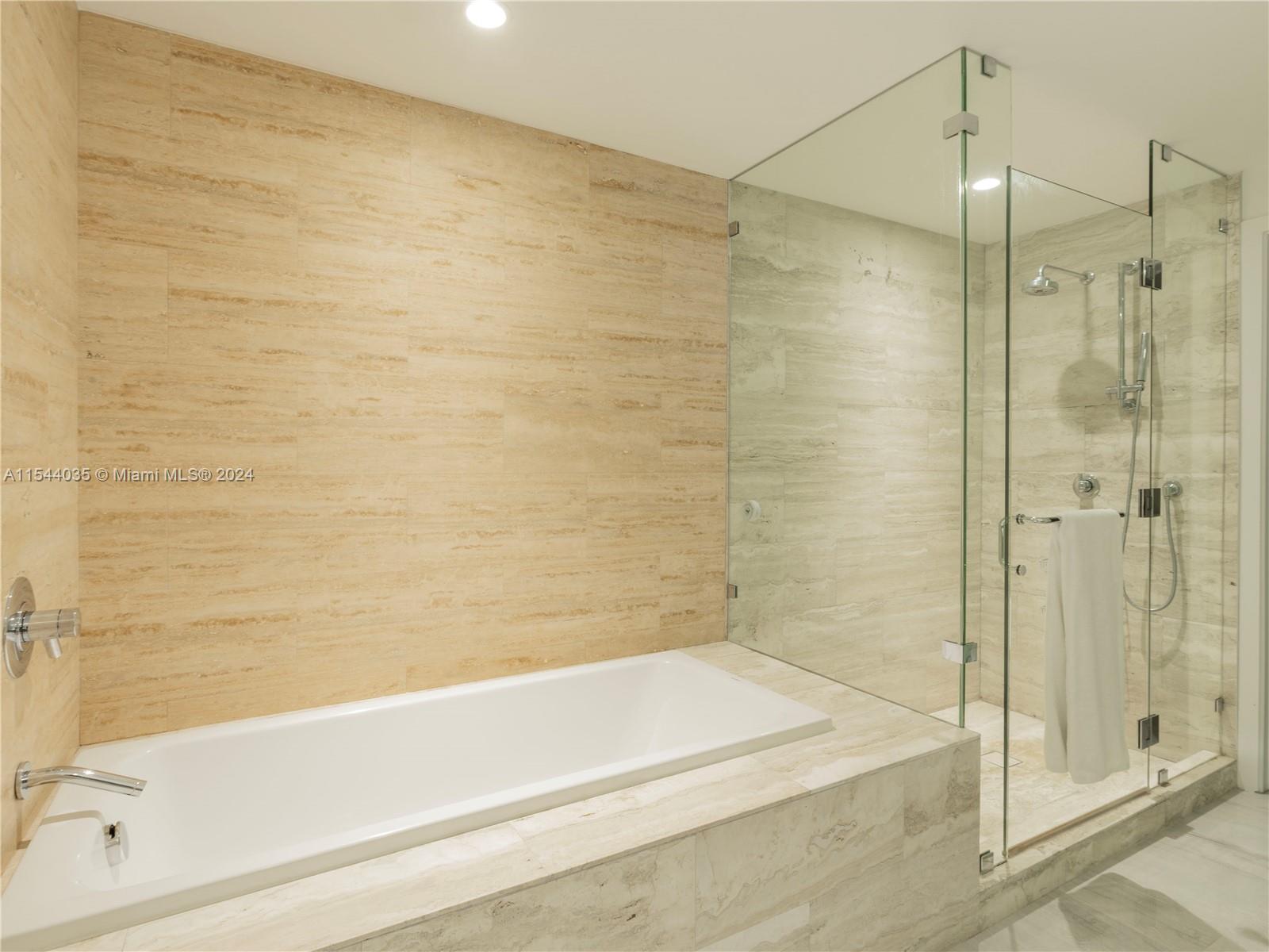 2900 NE 7th Ave 3907, Miami, Florida 33137, 3 Bedrooms Bedrooms, ,4 BathroomsBathrooms,Residentiallease,For Rent,2900 NE 7th Ave 3907,A11544035