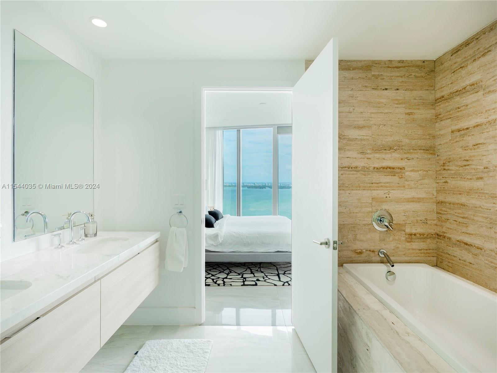 2900 NE 7th Ave 3907, Miami, Florida 33137, 3 Bedrooms Bedrooms, ,4 BathroomsBathrooms,Residentiallease,For Rent,2900 NE 7th Ave 3907,A11544035