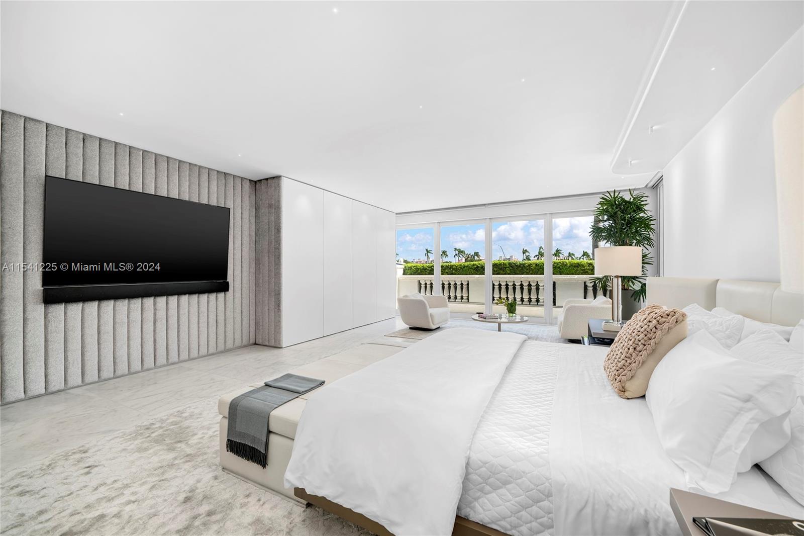 4512 Fisher Island Dr 4512, Miami Beach, Florida 33109, 4 Bedrooms Bedrooms, ,4 BathroomsBathrooms,Residential,For Sale,4512 Fisher Island Dr 4512,A11541225