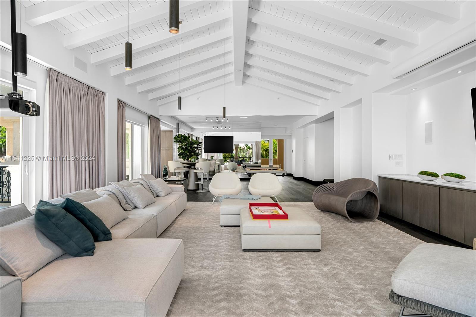 4512 Fisher Island Dr 4512, Miami Beach, Florida 33109, 4 Bedrooms Bedrooms, ,4 BathroomsBathrooms,Residential,For Sale,4512 Fisher Island Dr 4512,A11541225