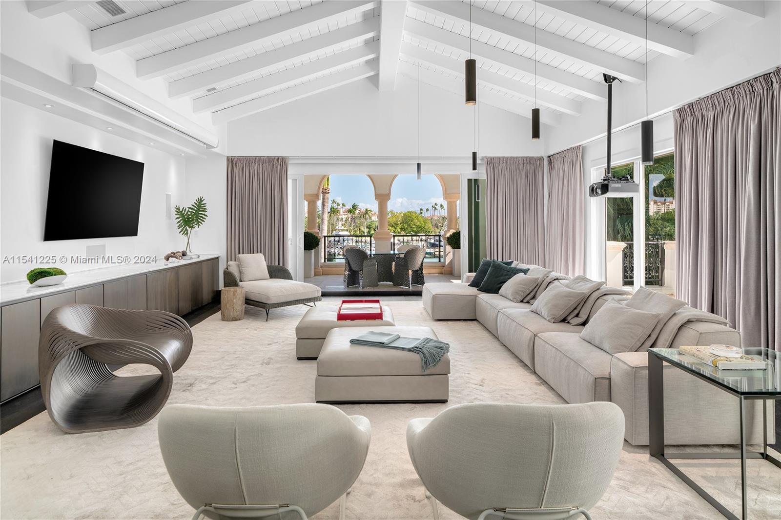 4512 Fisher Island Dr 4512, Miami Beach, Florida 33109, 4 Bedrooms Bedrooms, ,4 BathroomsBathrooms,Residential,For Sale,4512 Fisher Island Dr 4512,A11541225