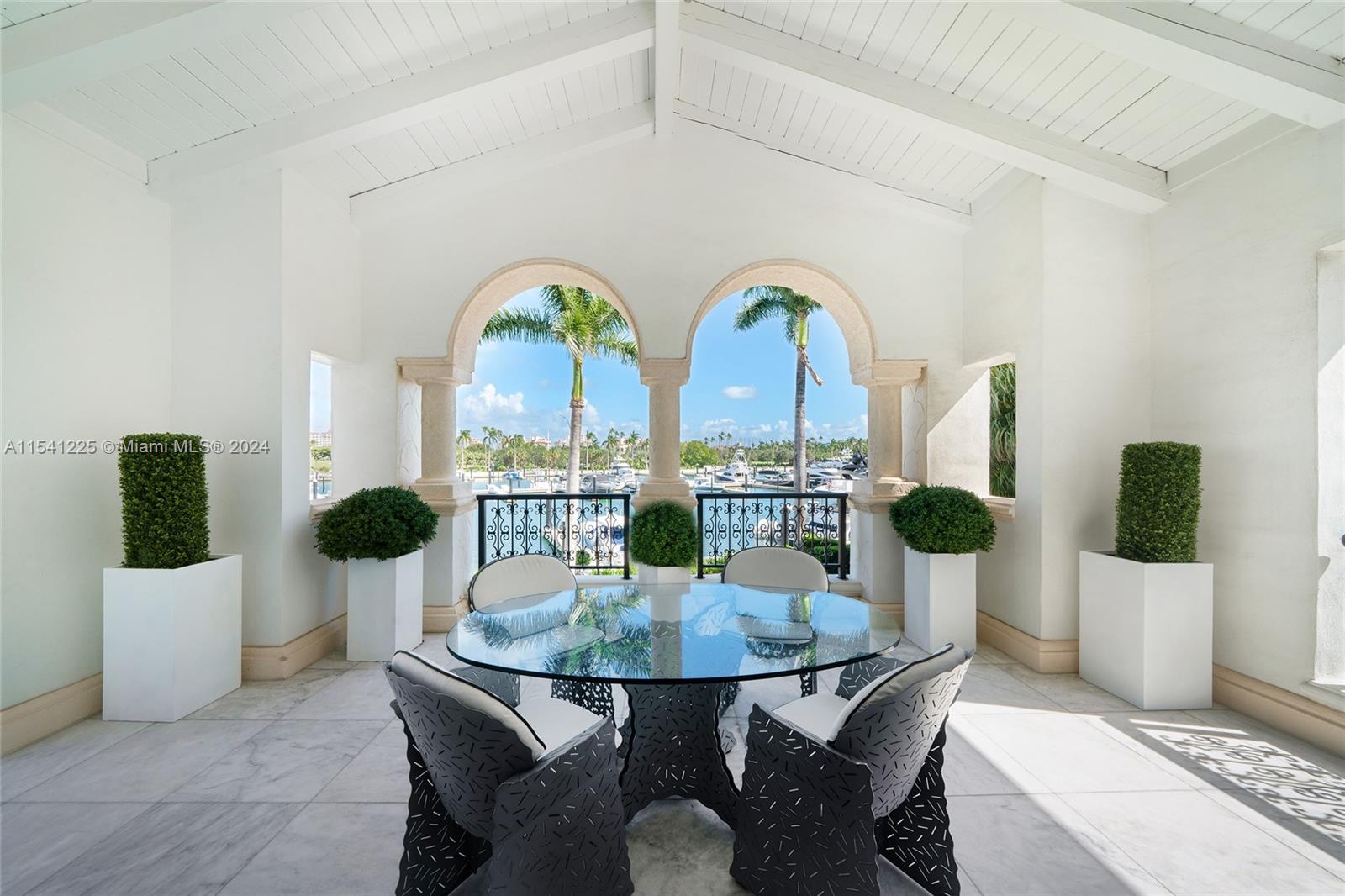 4512 Fisher Island Dr 4512, Miami Beach, Florida 33109, 4 Bedrooms Bedrooms, ,4 BathroomsBathrooms,Residential,For Sale,4512 Fisher Island Dr 4512,A11541225