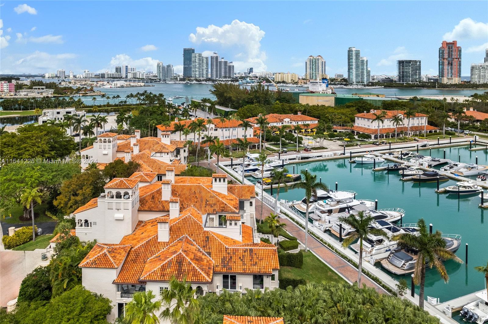 4512 Fisher Island Dr 4512, Miami Beach, Florida 33109, 4 Bedrooms Bedrooms, ,4 BathroomsBathrooms,Residential,For Sale,4512 Fisher Island Dr 4512,A11541225