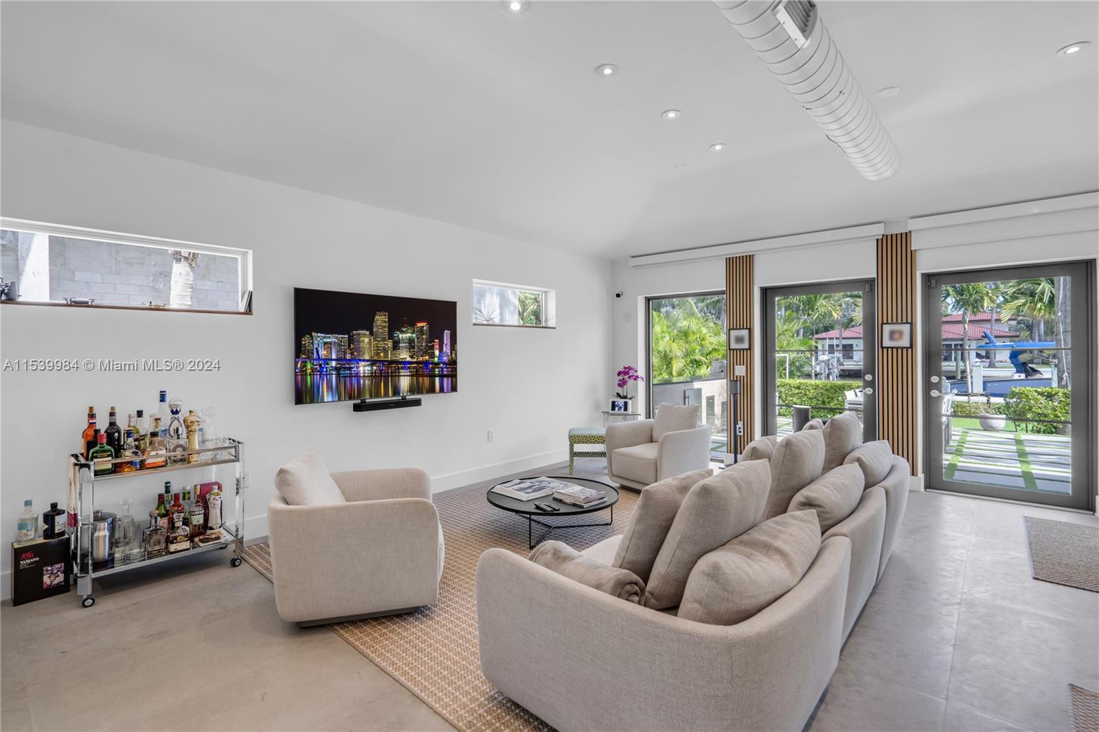 935 NE 75th St, Miami, Florida 33138, 3 Bedrooms Bedrooms, ,4 BathroomsBathrooms,Residentiallease,For Rent,935 NE 75th St,A11539984